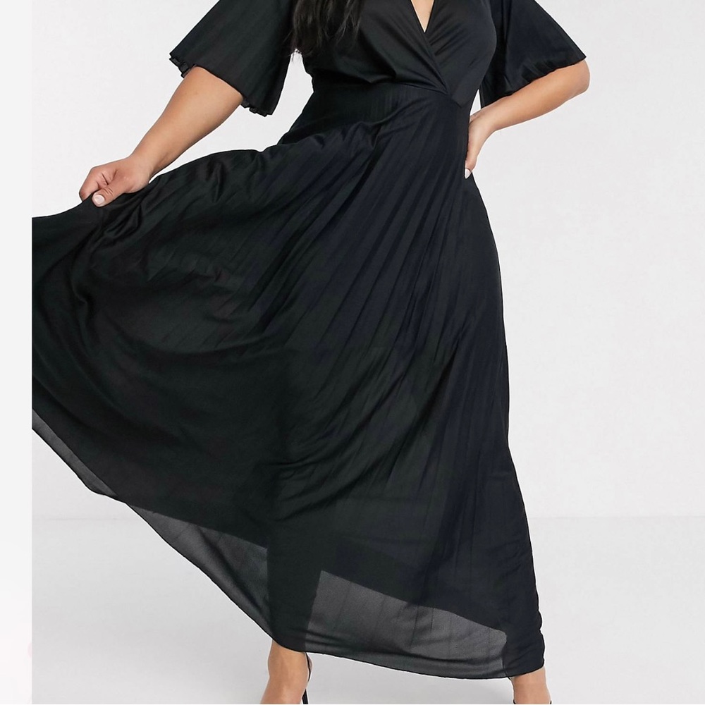 Kimono pleated maxi dress | ASOS DESIGN Curve | Size 14 | Black